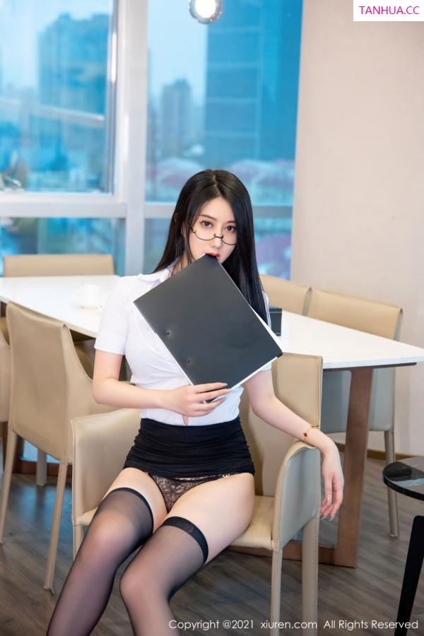 苏小曼  [XiuRen]高清写真图 2021.11.04 No.4164 苏小曼babyface第62张图片